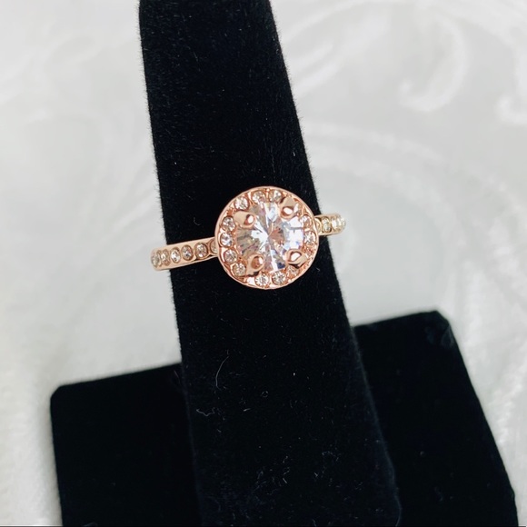 5⭐️RATED | CZ Diamond Simulant Ring Set - Picture 6 of 7